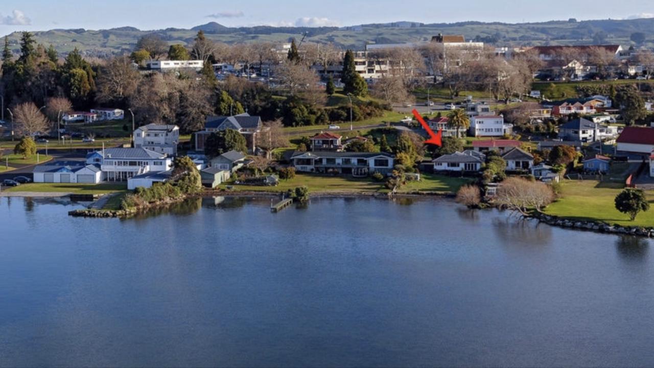Lakefront Getaway In Роторуа Екстериор снимка